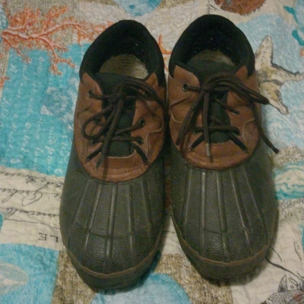 Vintage 11 EEEE fin & Feather men's rubber boots.